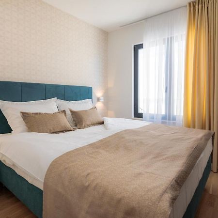 Luxury Apartment Stipe At Villa Four Brothers Podstrana Extérieur photo