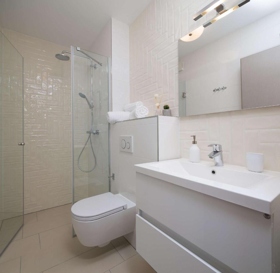 Luxury Apartment Stipe At Villa Four Brothers Podstrana Extérieur photo