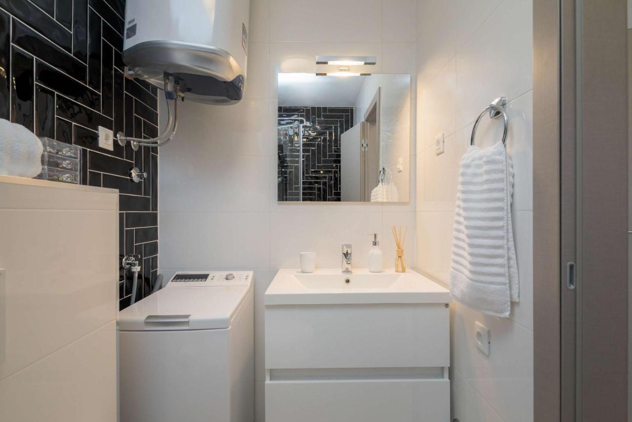 Luxury Apartment Stipe At Villa Four Brothers Podstrana Extérieur photo