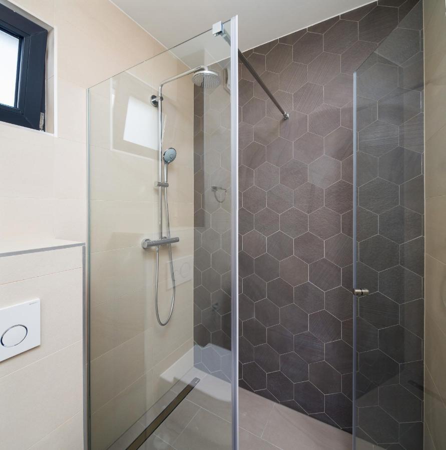 Luxury Apartment Stipe At Villa Four Brothers Podstrana Extérieur photo